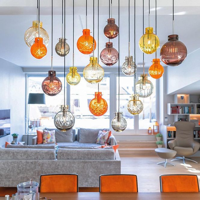 Hovedbilde Lampe Krystallkule Kryss varmgul